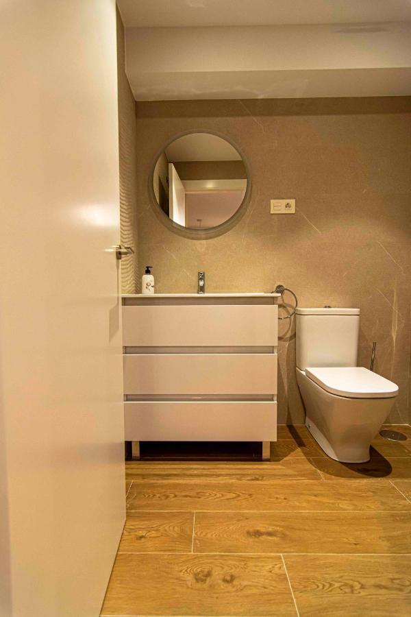 Apartamentos 1 Abril Malaga Bagian luar foto