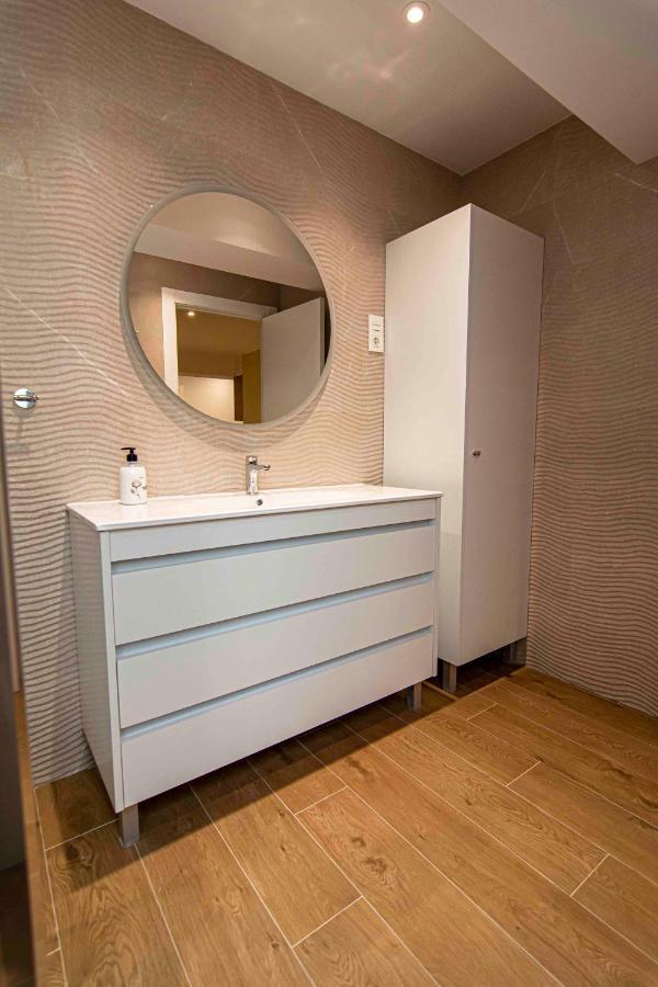 Apartamentos 1 Abril Malaga Bagian luar foto